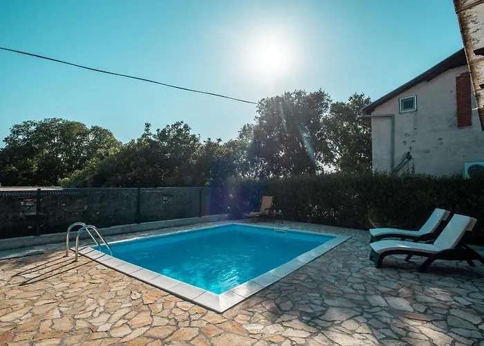 Family-friendly With Swimming Pool Pakostane, Biograd - 18980 Апартаменты Пакоштане